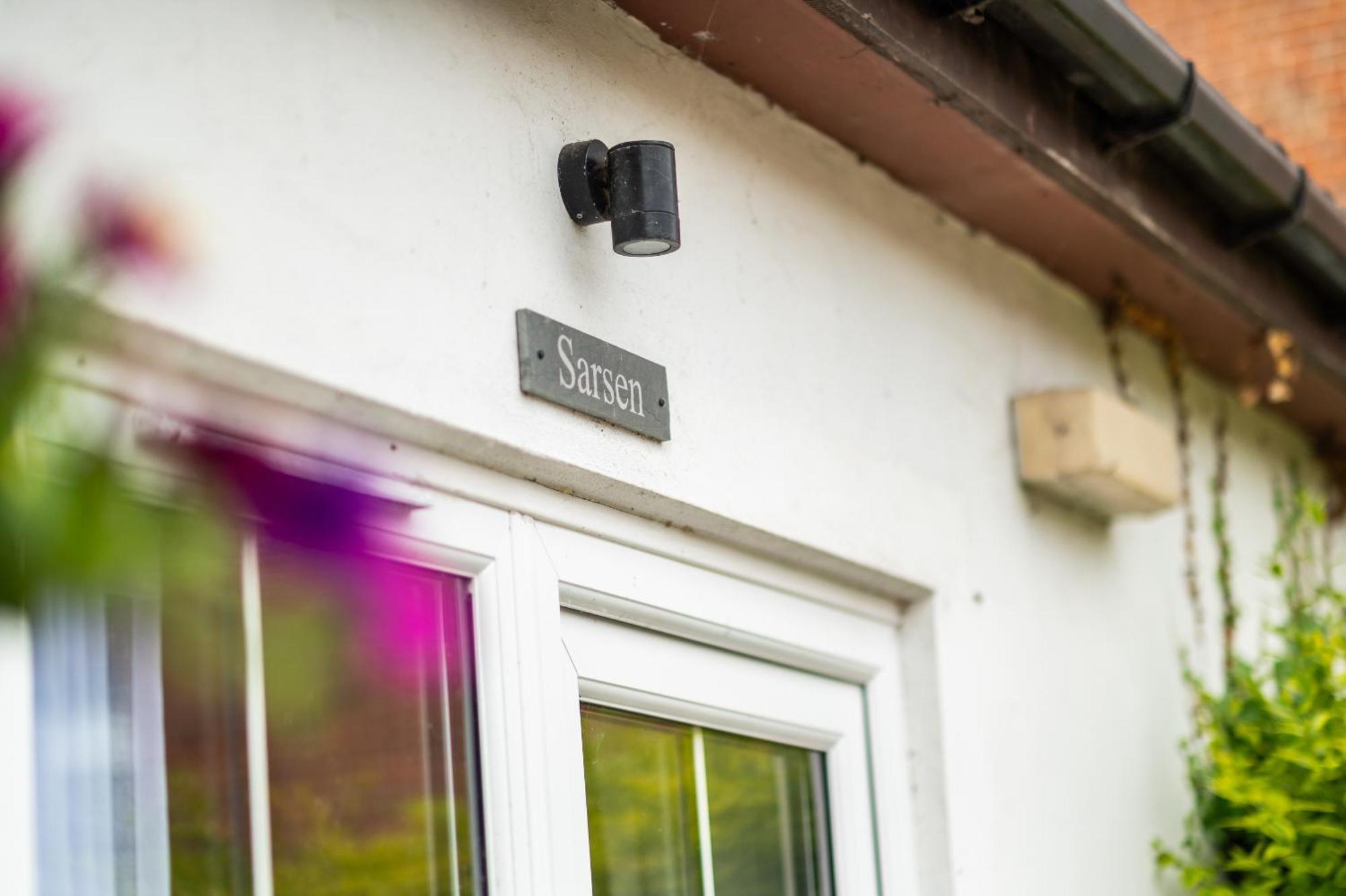 Stonehenge Courtyard Bed & Breakfast Amesbury Exterior photo